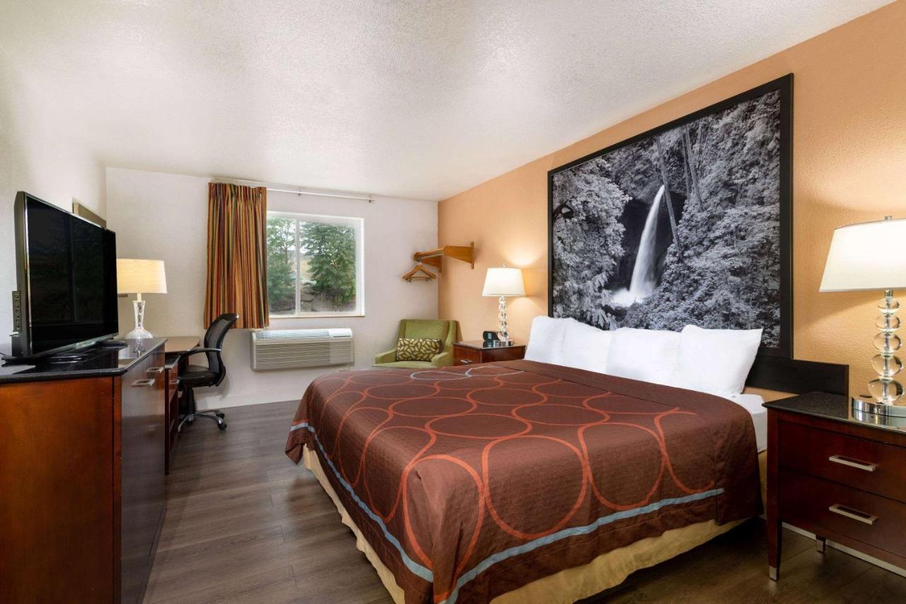 Super 8 By Wyndham The Dalles Or Exterior photo