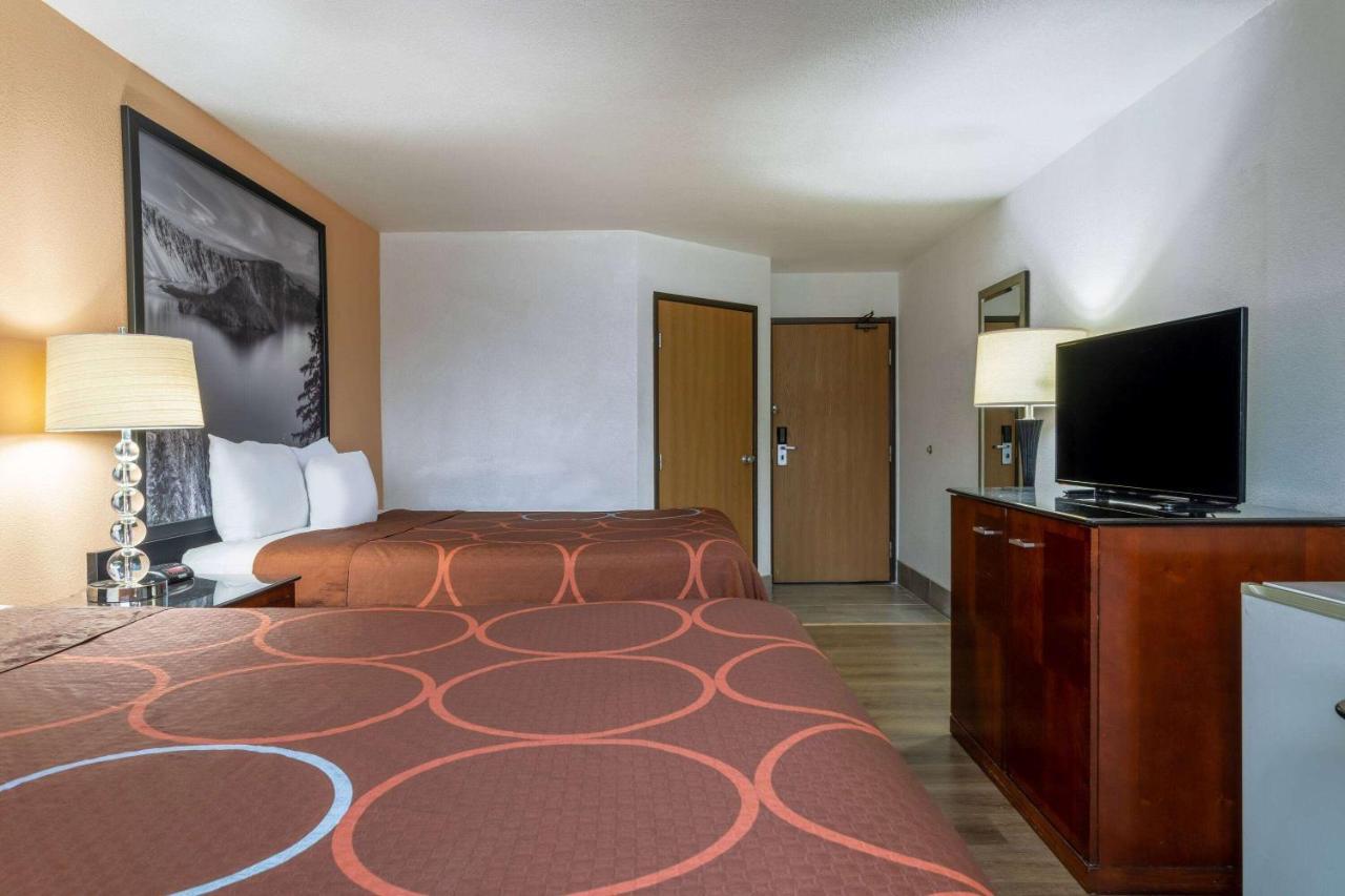 Super 8 By Wyndham The Dalles Or Exterior photo