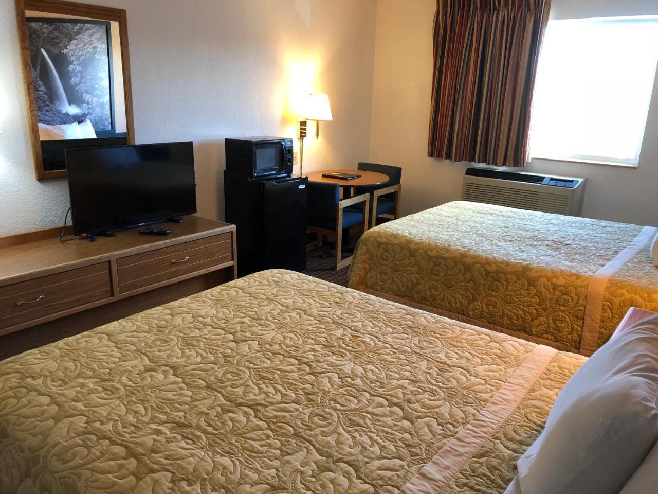 Super 8 By Wyndham The Dalles Or Exterior photo