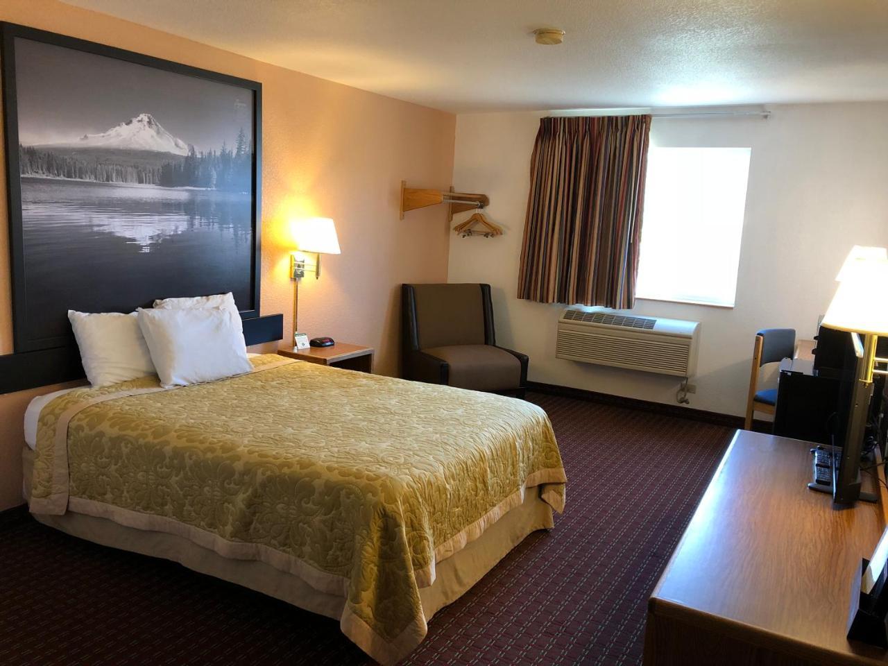Super 8 By Wyndham The Dalles Or Exterior photo